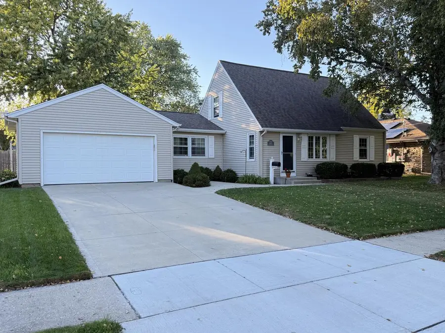 W160N8969 Madison AVENUE, Menomonee Falls, WI 53051 - Image #2