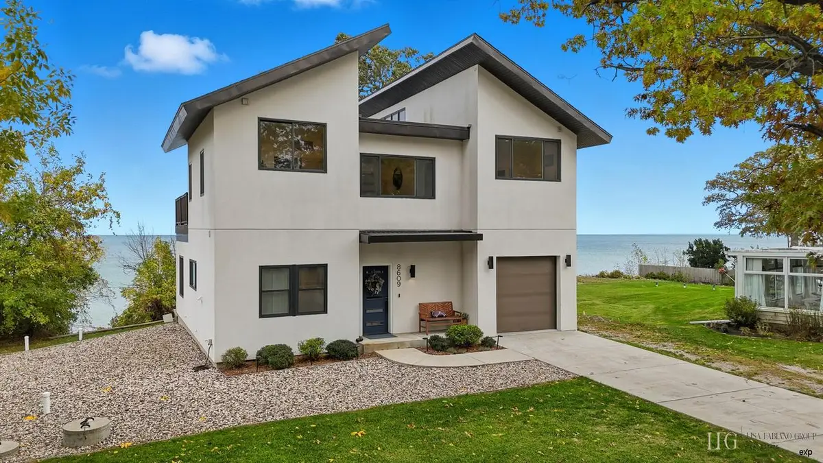 8609 Lakeshore DRIVE, Pleasant Prairie, WI 53158 - Image #1