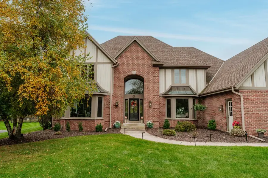 N30W30257 Great Hill COURT, Pewaukee, WI 53072 - Image #3