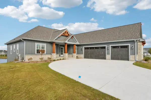 W198N4955 Hickory STREET, Menomonee Falls, WI 53051