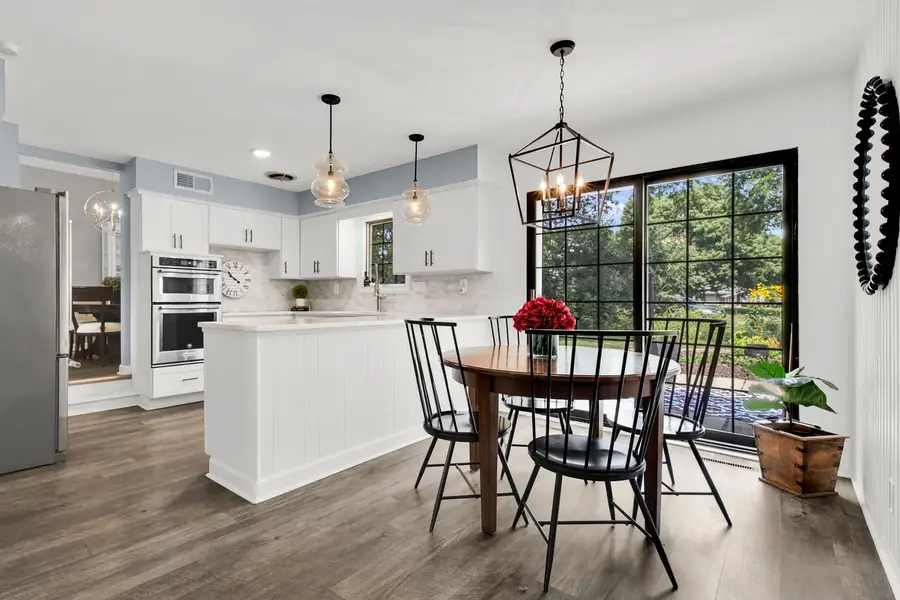 2550 Coach House DRIVE, Brookfield, WI 53045 - Image #2