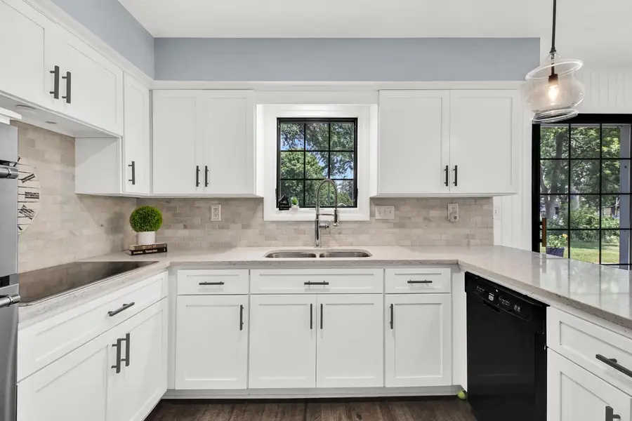 2550 Coach House DRIVE, Brookfield, WI 53045 - Image #3