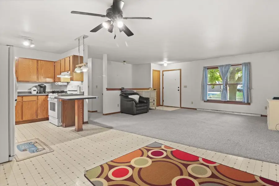 602 Millersville AVENUE, Howards Grove, WI 53083 - Image #2