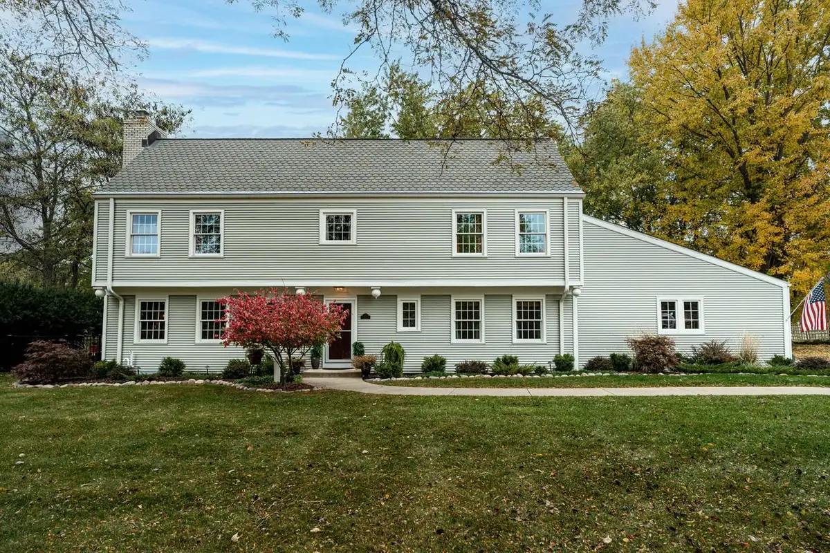 2412 W Chestnut ROAD, Mequon, WI 53092 - Image #1