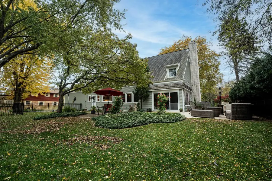 2412 W Chestnut ROAD, Mequon, WI 53092 - Image #3