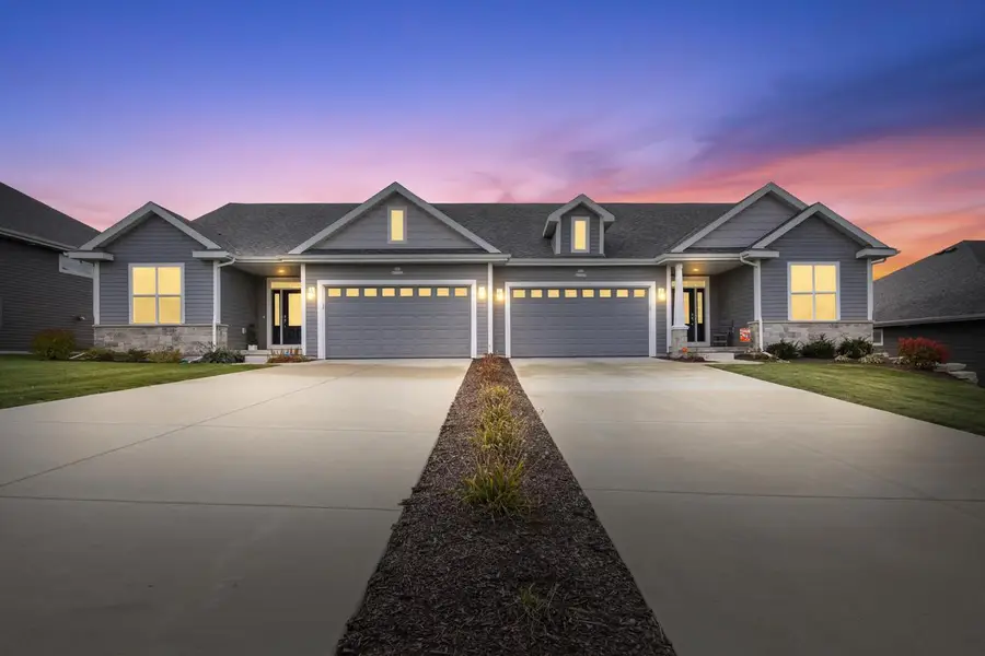 N62W21743 Augusta PARKWAY, Menomonee Falls, WI 53051 - Image #2