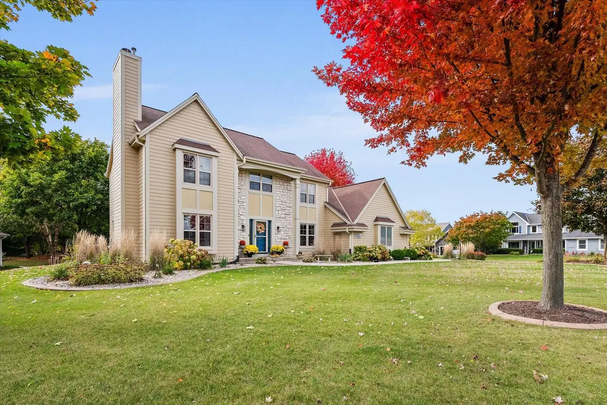 W142N10617 Magnolia DRIVE, Germantown, WI 53022 - Image #1