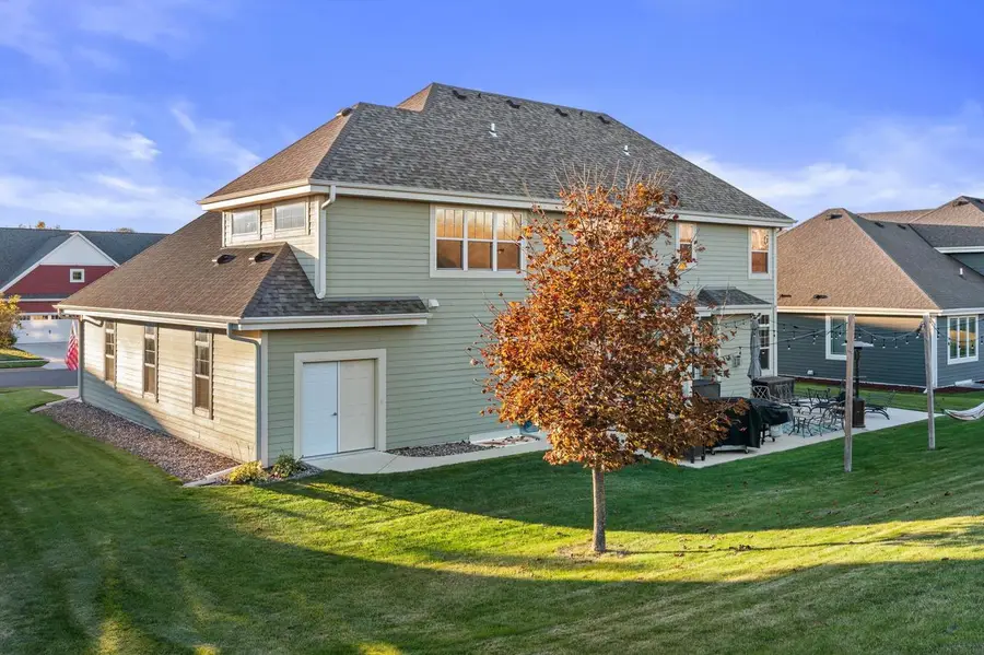 2064 Yuma COURT, Grafton, WI 53024 - Image #3