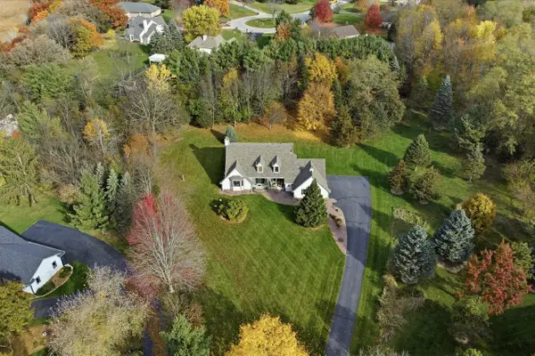 789 N Forest Ridge COURT, Summit, WI 53066