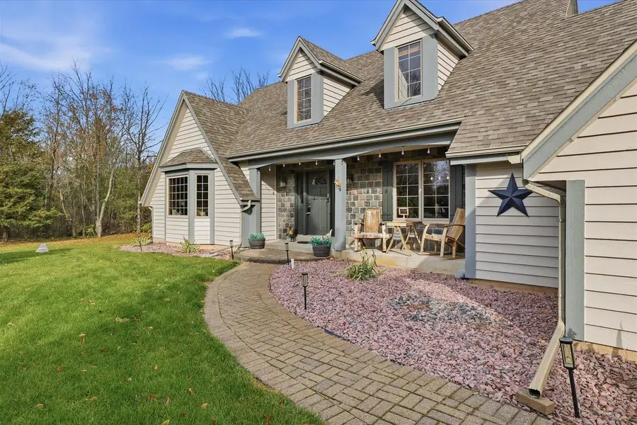 789 N Forest Ridge COURT, Summit, WI 53066 - Image #3