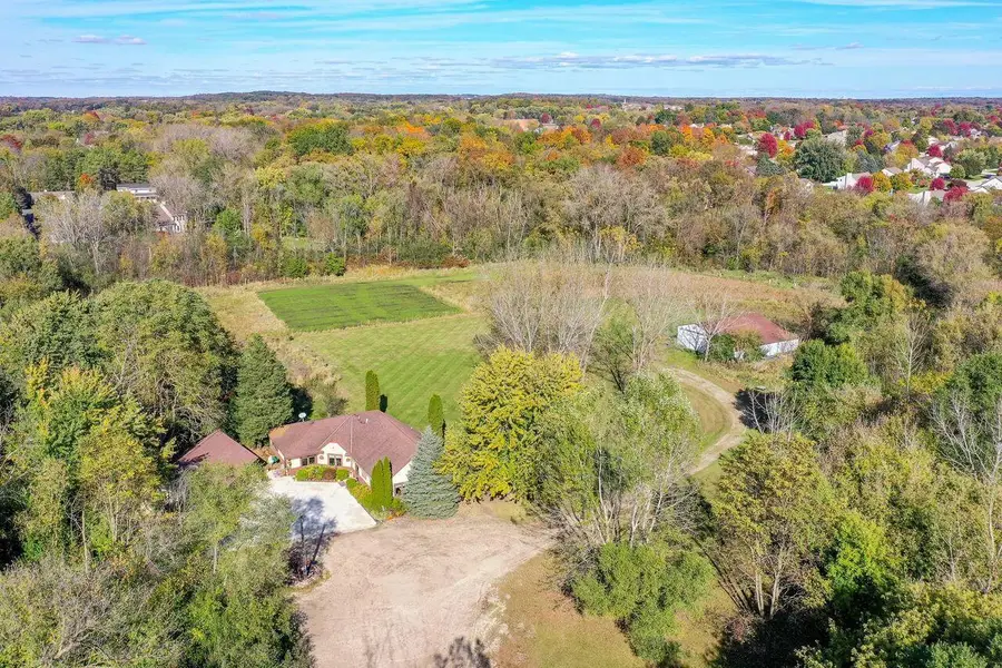 W179S8246 Pioneer DRIVE, Muskego, WI 53150 - Image #2