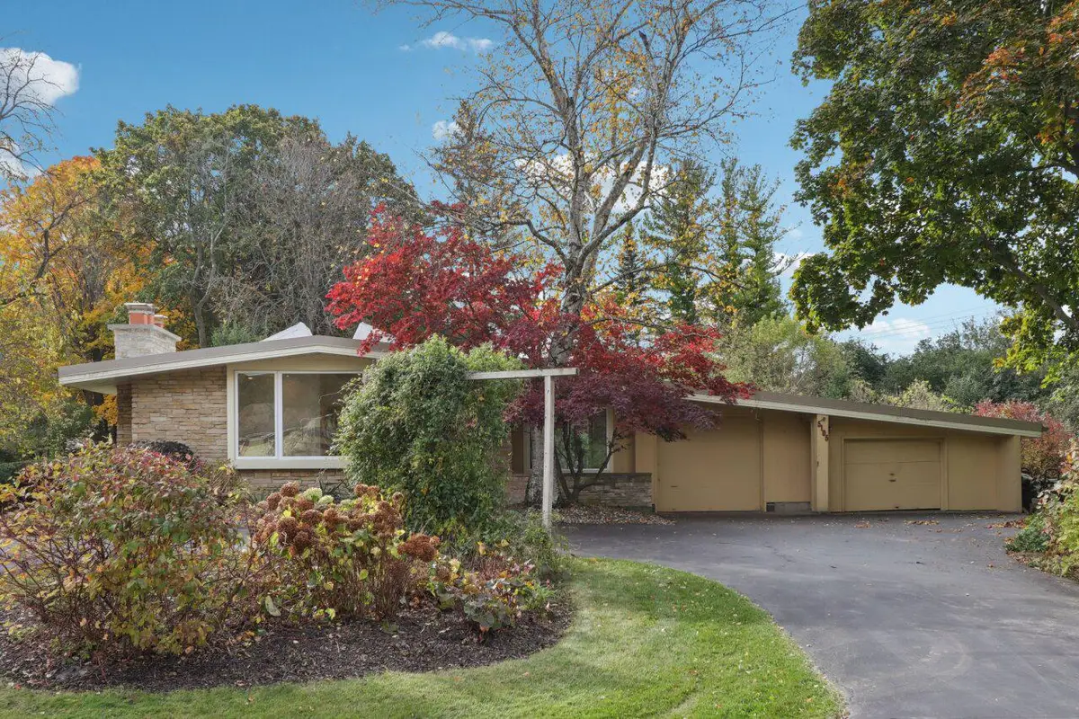 5105 W Arrowwood ROAD, Mequon, WI 53092 - Image #1