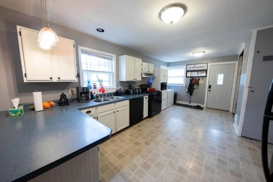 127 E 1st STREET, Waldo, WI 53093 - Image #2