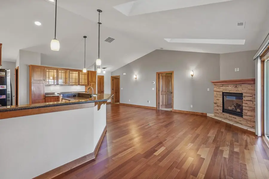 1632 Grey Fox TRAIL #22, Mukwonago, WI 53149 - Image #3