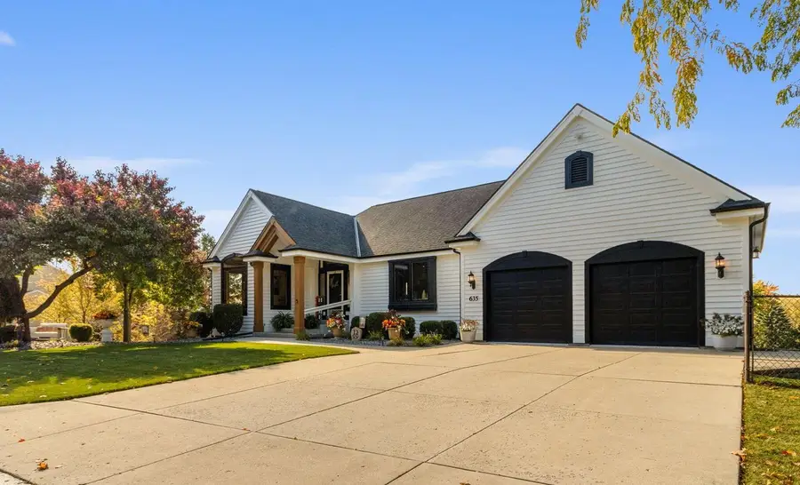 635 W Pierre LANE, Port Washington, WI 53074 - Image #2