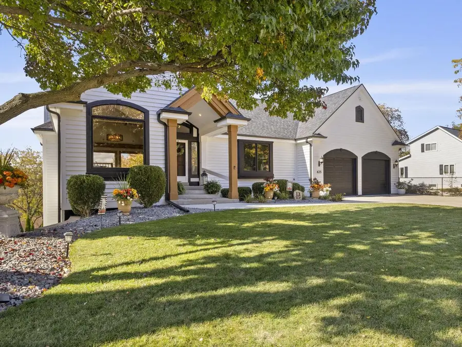 635 W Pierre LANE, Port Washington, WI 53074 - Image #3