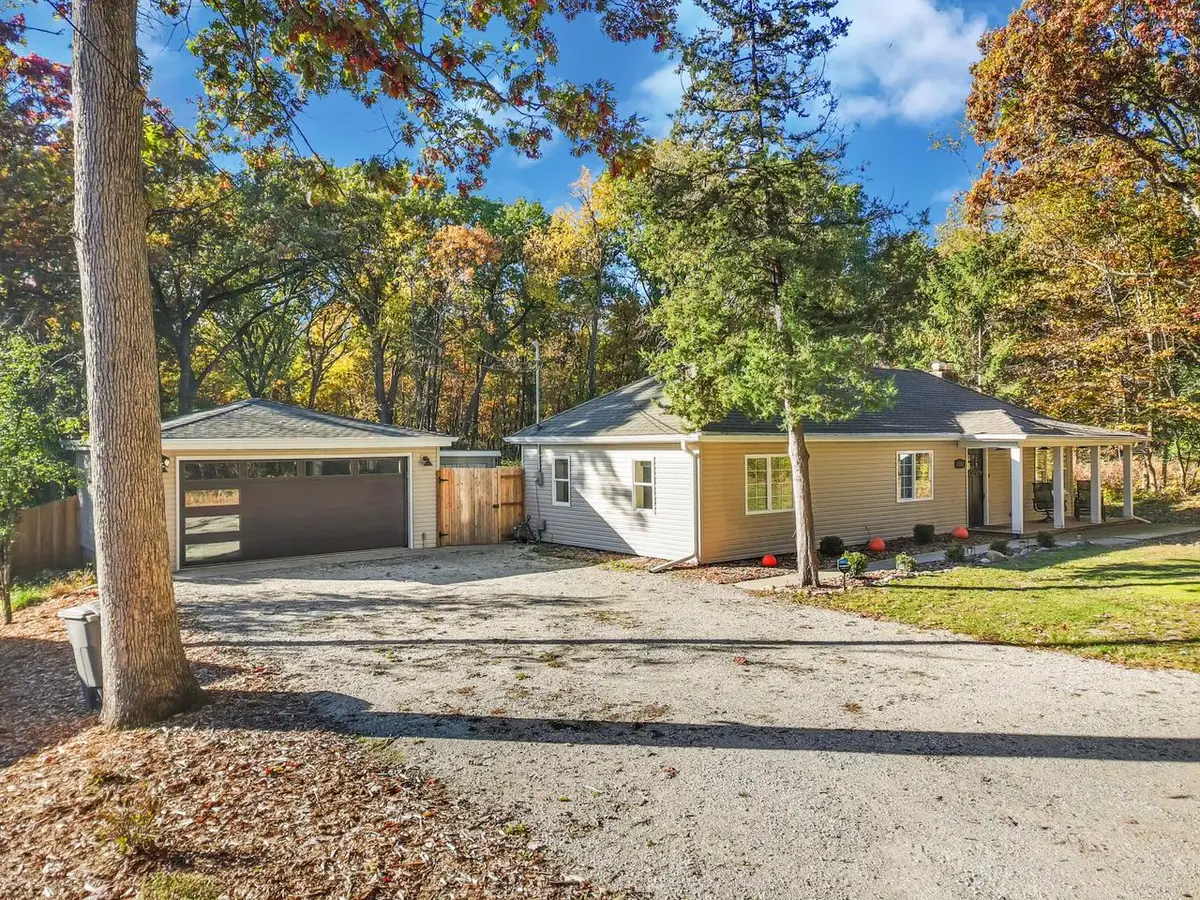 W3887 Gum COURT, Lake Geneva, WI 53147 - Image #1