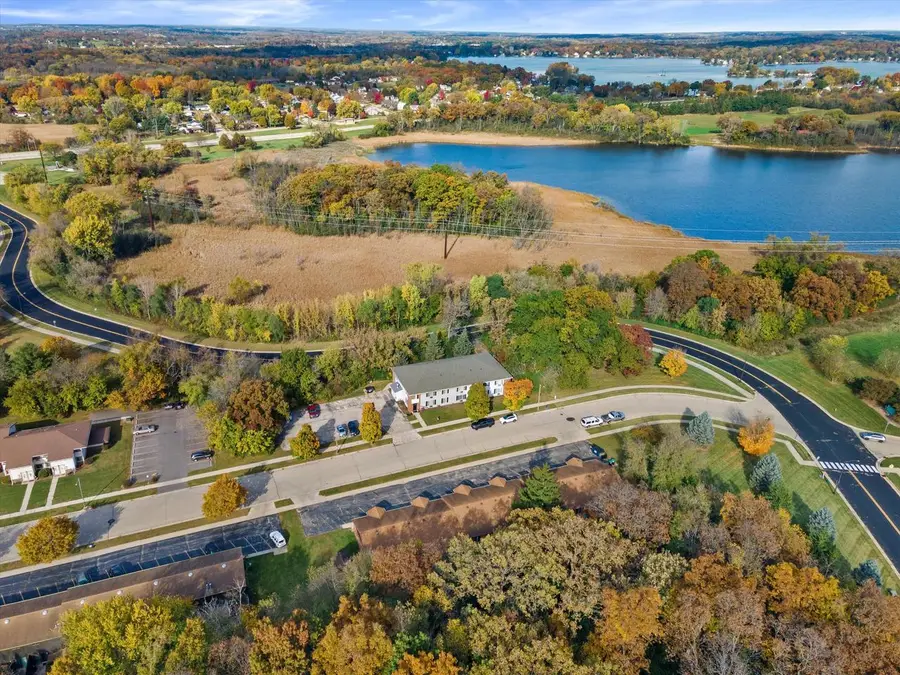 643 Meadow LANE, Burlington, WI 53105 - Image #3