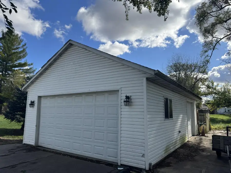 937 E Moreland BOULEVARD, Waukesha, WI 53186 - Image #2