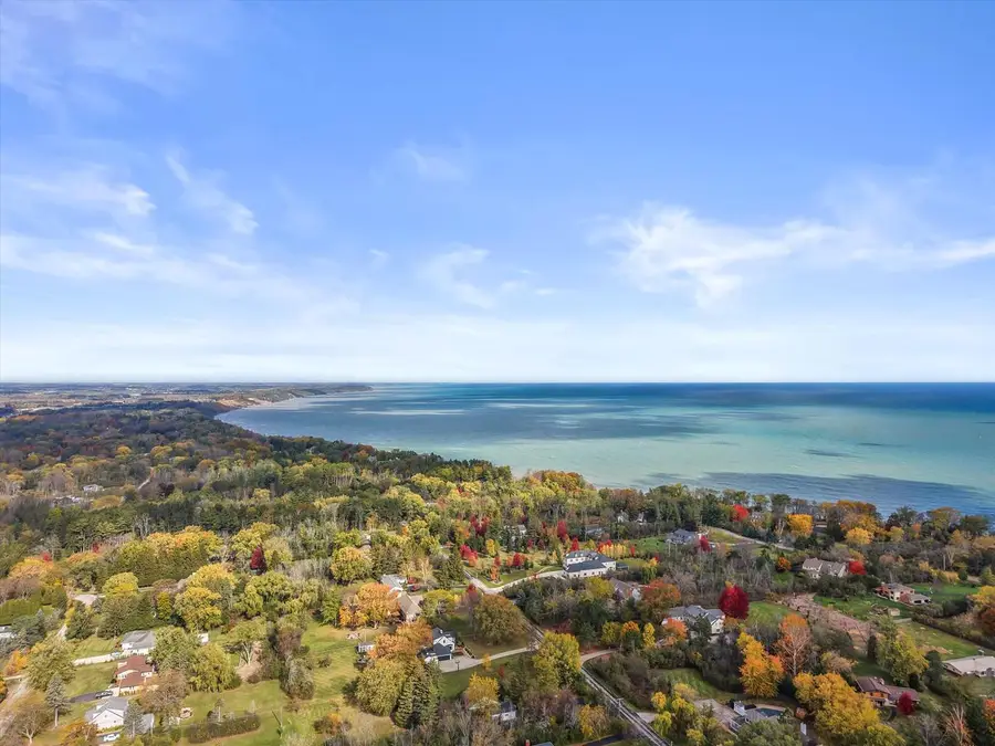 11118 N Pebble LANE, Mequon, WI 53092 - Image #3