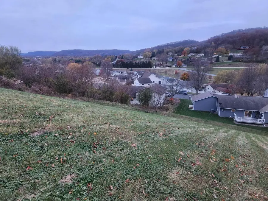 225 RED APPLE DRIVE, Houston, MN 55943 - Image #3