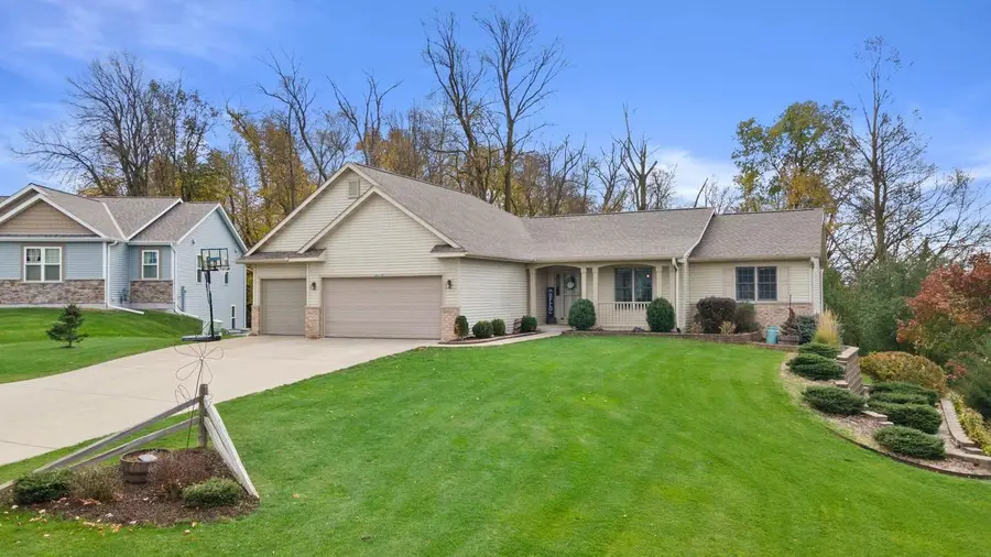 N8219 Pritchard Farm ROAD, Ixonia, WI 53036 - Image #2