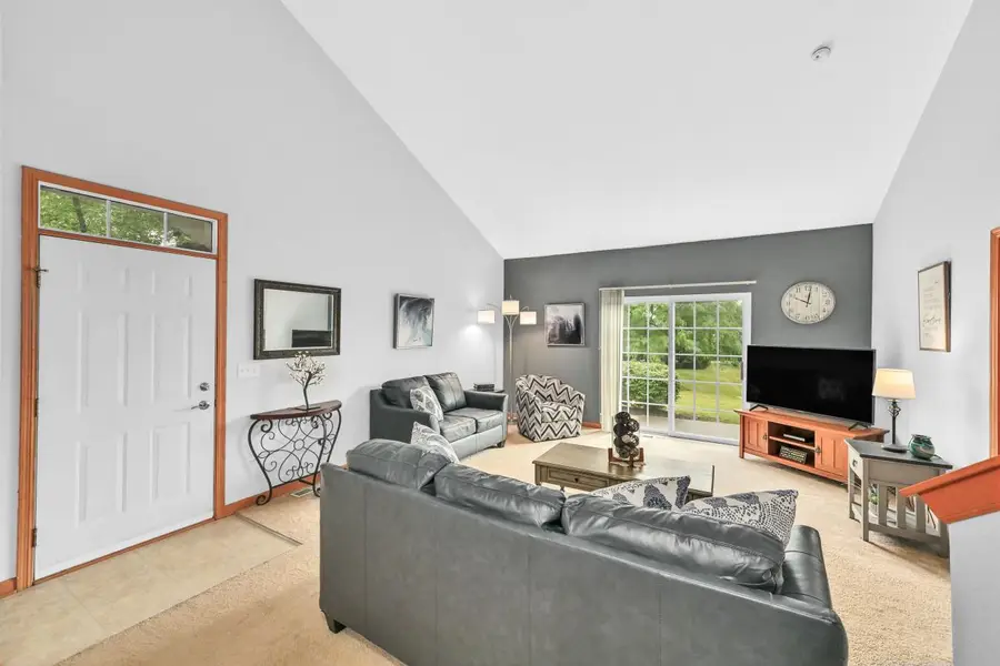 12252 W Jefferson TERRACE, Franklin, WI 53132 - Image #3