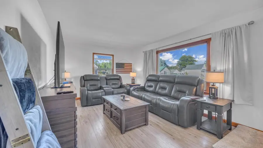 1011 Bechaud AVENUE, North Fond Du Lac, WI 54937 - Image #2