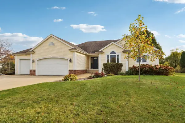 6802 Sandy LANE, Waterford, WI 53185