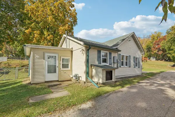 N1481 Morning Glory LANE, Genoa City, WI 53128