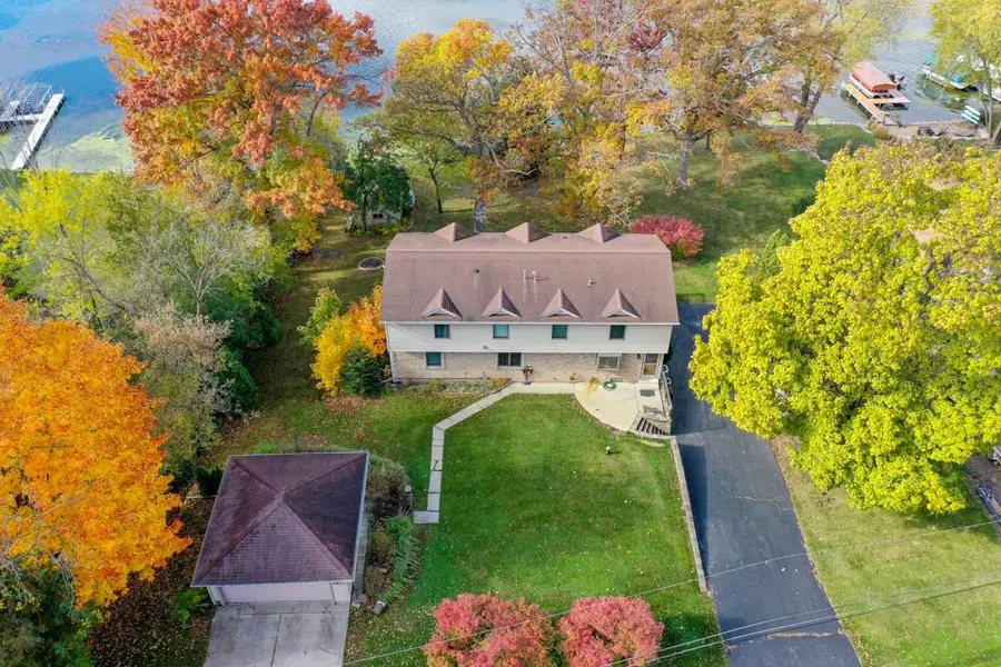 5812 N River Bay ROAD, Waterford, WI 53185 - Image #2