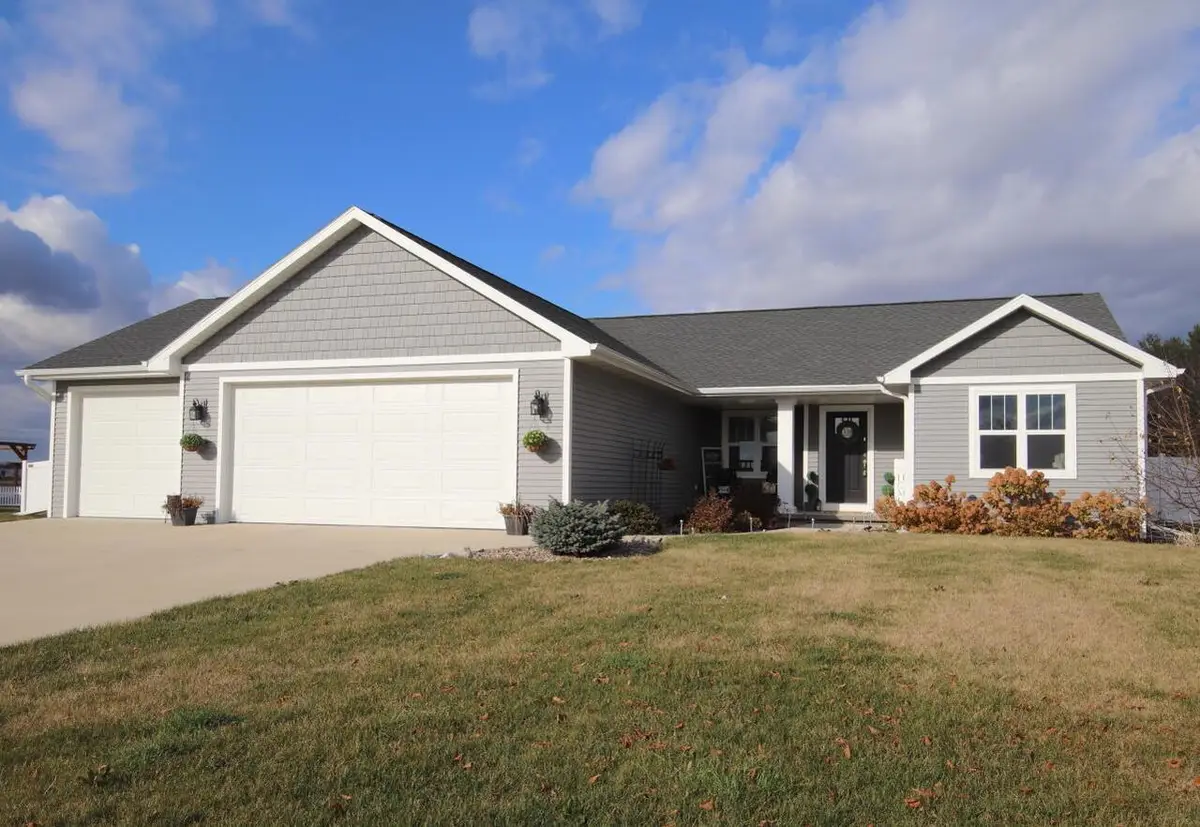 536 Deerview DRIVE, Reedsville, WI 54230 - Image #1