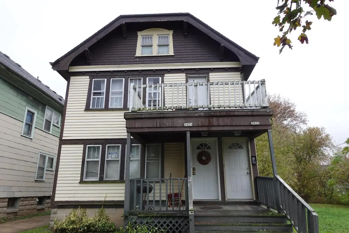 2421 W Finn PLACE #2423, Milwaukee, WI 53206 - Image #1