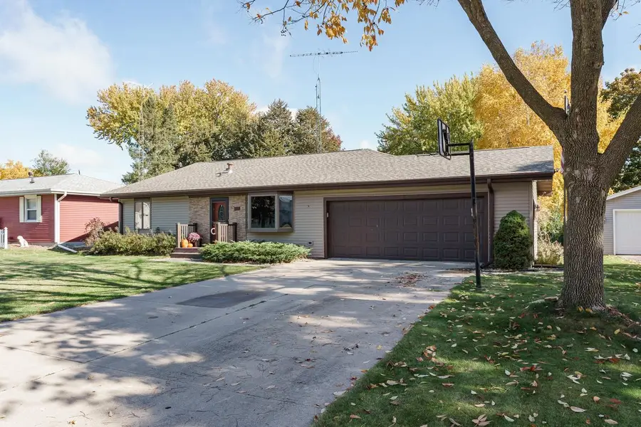 1117 W Circle DRIVE, Beaver Dam, WI 53916 - Image #3