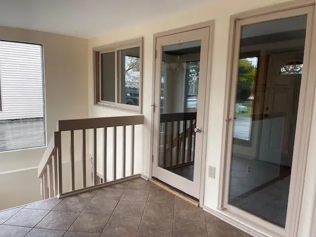 208 E Drexel AVENUE, Oak Creek, WI 53154 - Image #2