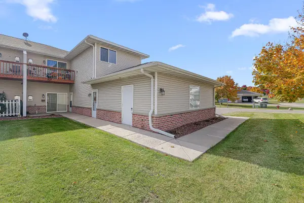 318 Brookside DRIVE #1, Mayville, WI 53050