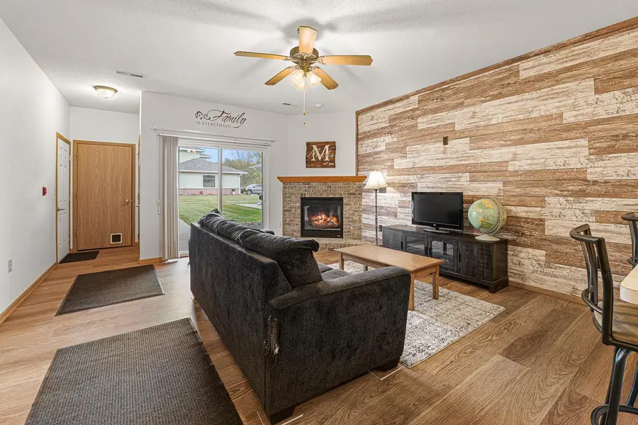 318 Brookside DRIVE #1, Mayville, WI 53050 - Image #3