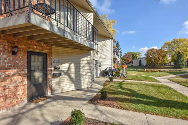 W169N11540 Biscayne DRIVE #3, Bldg 9, Germantown, WI 53022
