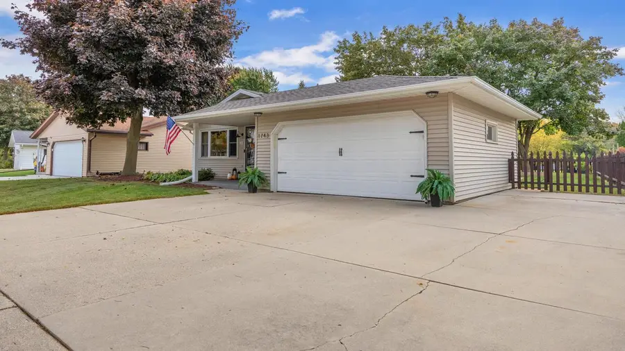 1743 Knoll Crest DRIVE, Sheboygan, WI 53081 - Image #3