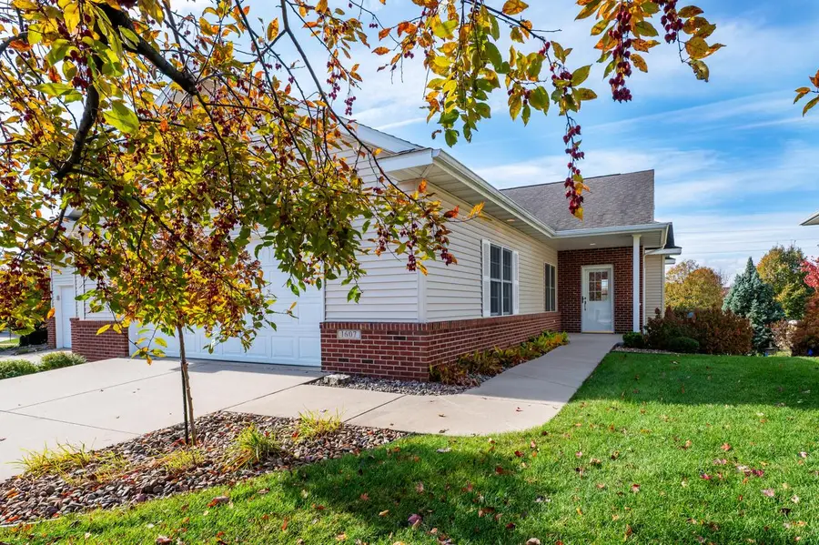 1607 Pine Ridge DRIVE, Onalaska, WI 54650 - Image #3