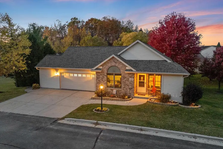 305 Kames COURT, Slinger, WI 53086 - Image #3