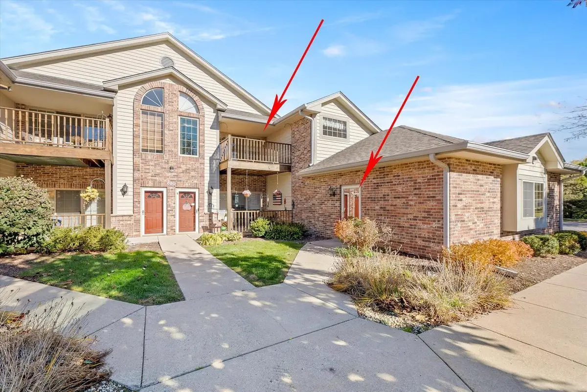 620 Hillcrest ROAD, Saukville, WI 53080 - Image #1