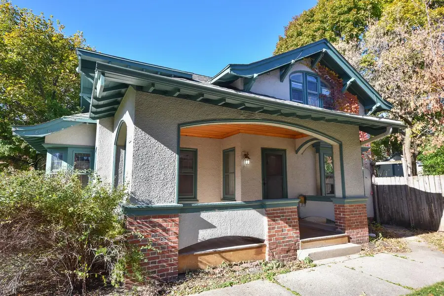 2226 E Newton AVENUE, Shorewood, WI 53211 - Image #3