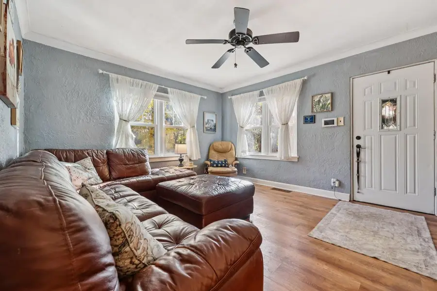 13008 W Meadow LANE, New Berlin, WI 53151 - Image #3