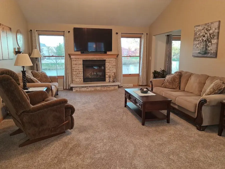 2735 Deer Creek DRIVE, Mount Pleasant, WI 53406 - Image #3