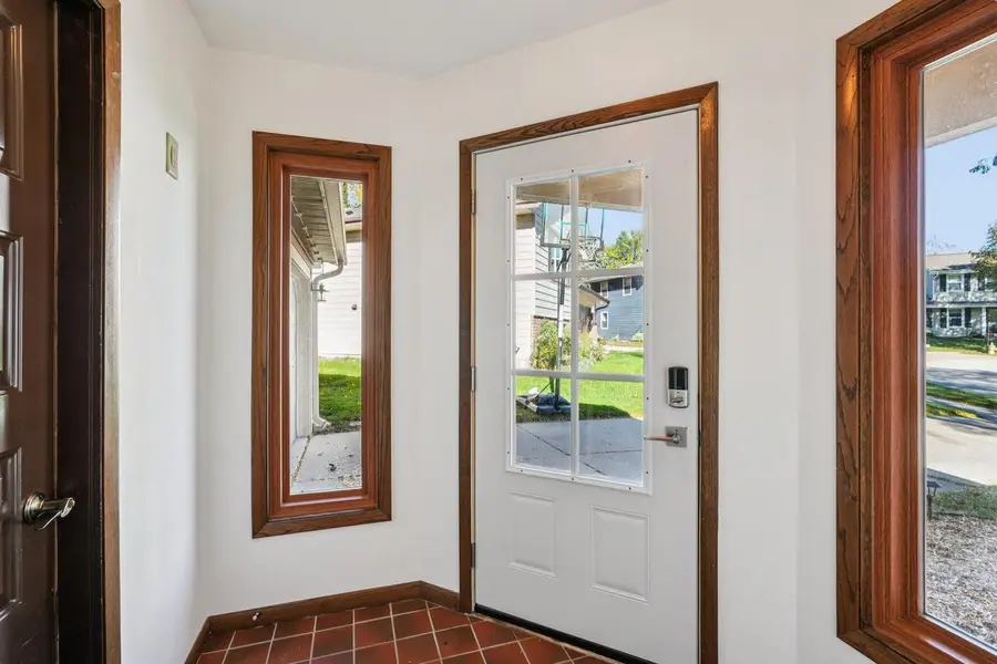 506 Mabel COURT, Waukesha, WI 53188 - Image #2