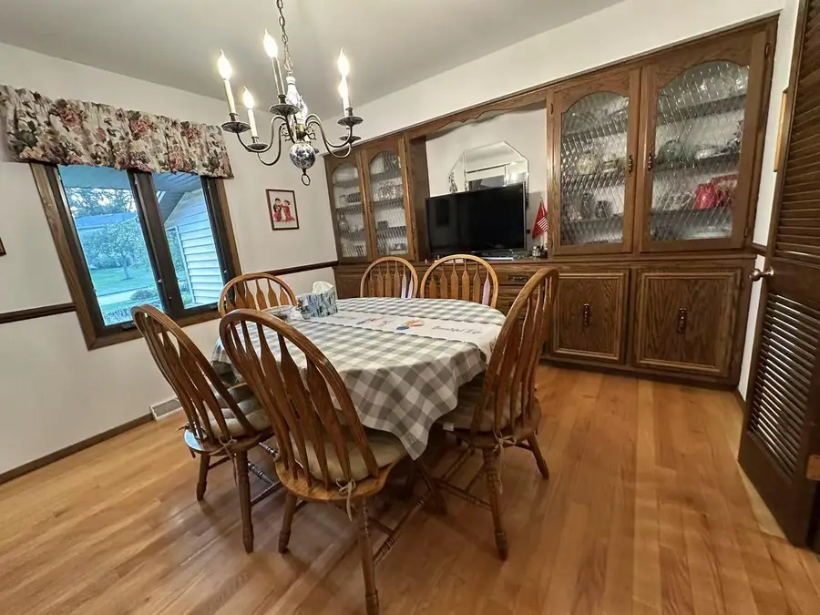 1930 Cotton Tail LANE, Brookfield, WI 53045 - Image #2