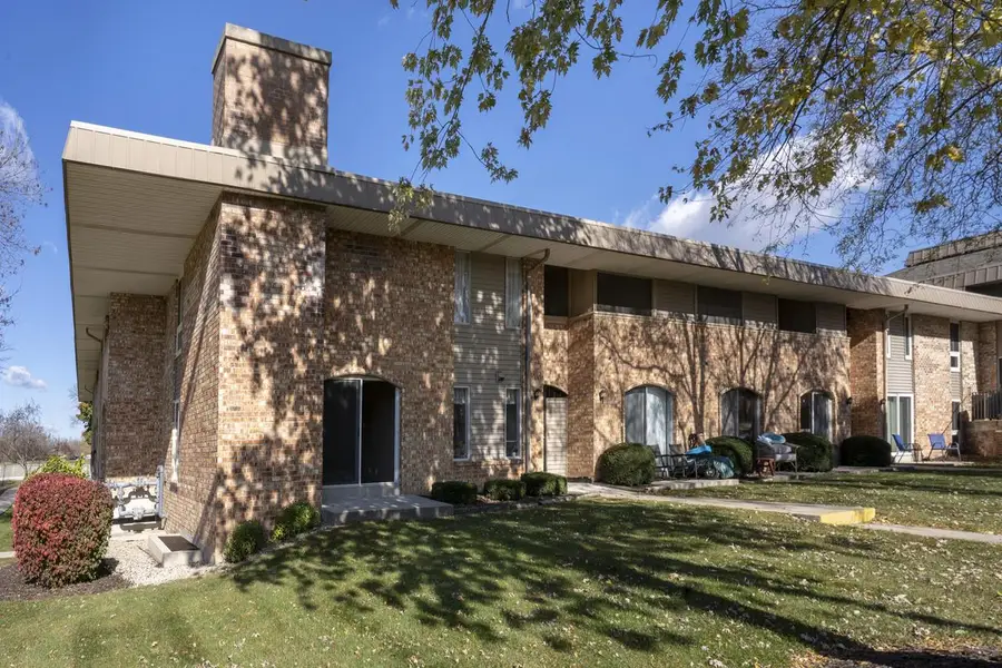 11937 W Appleton AVENUE #14, Milwaukee, WI 53224 - Image #2