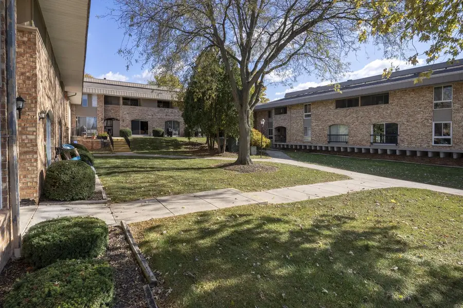 11937 W Appleton AVENUE #14, Milwaukee, WI 53224 - Image #3
