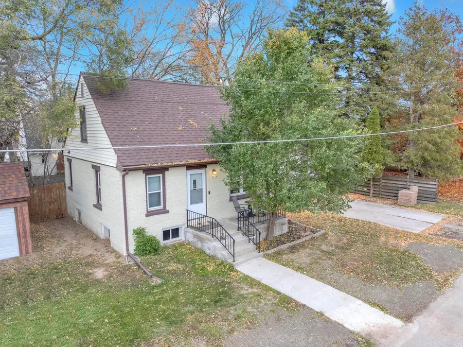 2114 Schetter AVENUE, Sheboygan, WI 53083 - Image #2